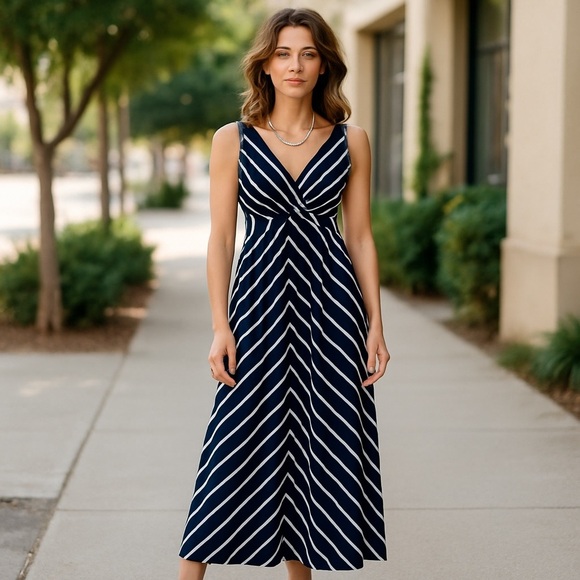 Soma Dresses & Skirts - Soma Black Striped Maxi Dress Small